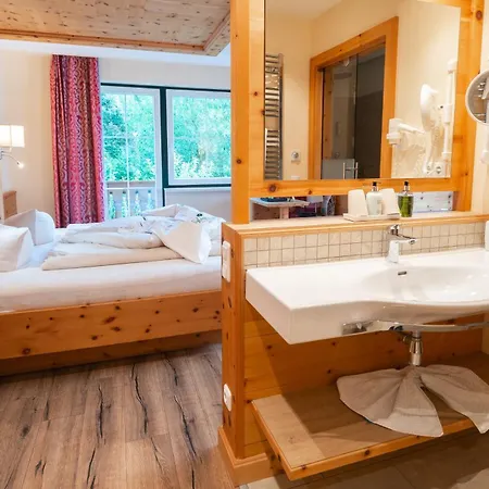 ホテル Sylvana's Wohlfuehl 4*