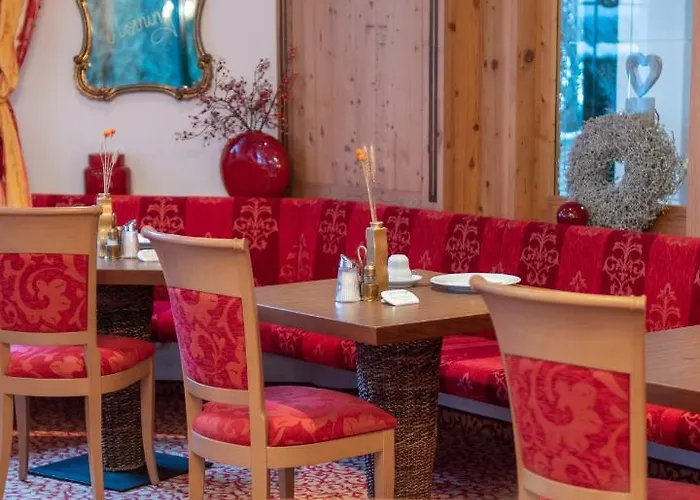 Sylvana's Wohlfuehl Готель 4*